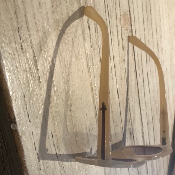 Tan zeroUV Sunglasses - Picture 5 of 5